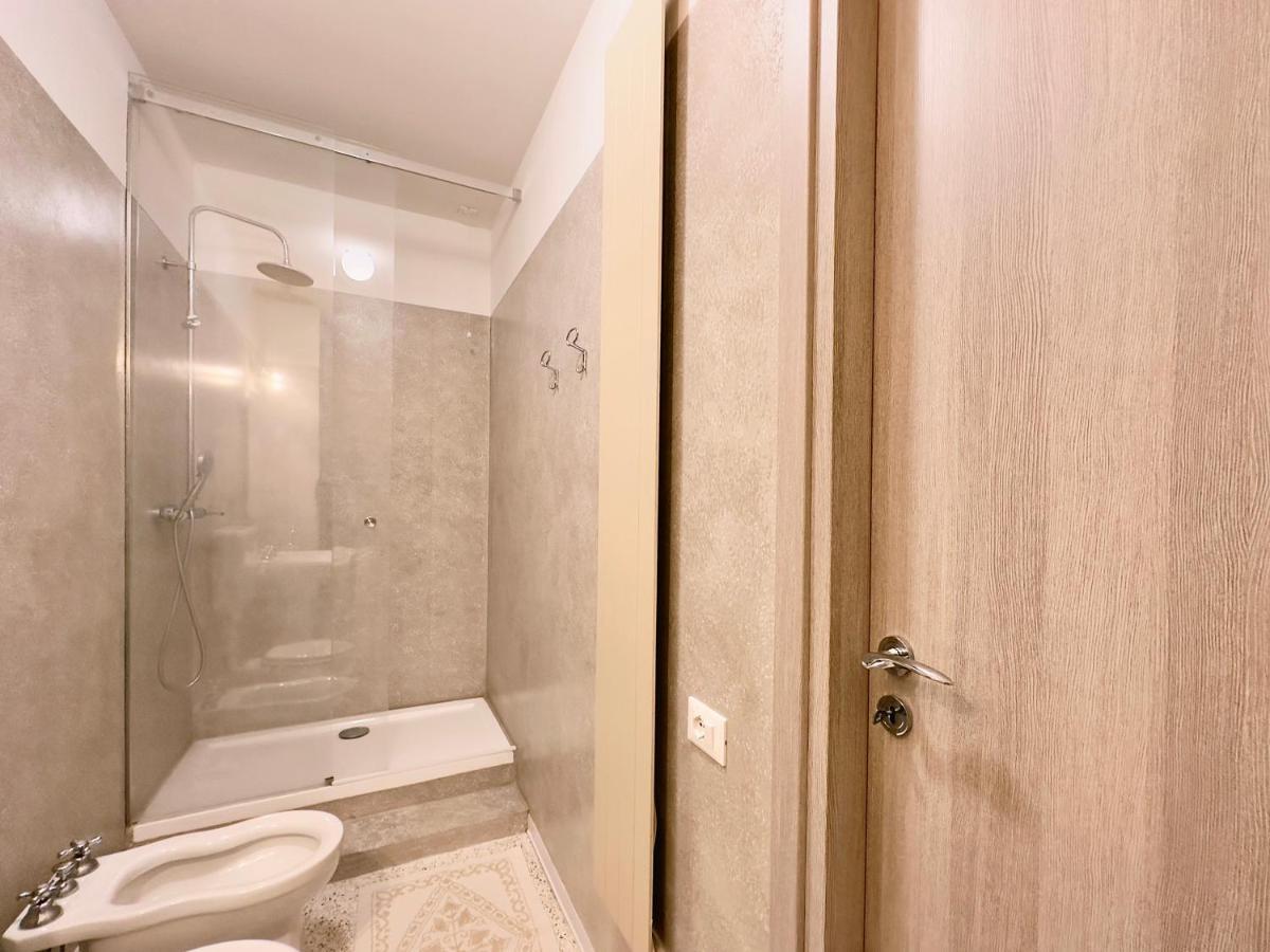 ميلان Minimal Apartment Navigli المظهر الخارجي الصورة