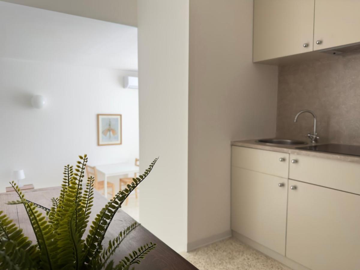 ميلان Minimal Apartment Navigli المظهر الخارجي الصورة